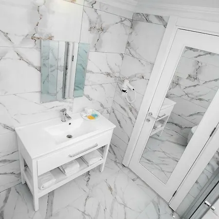 호텔 Ocean Blue High Class & 4*