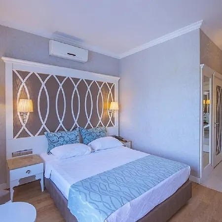 Ocean Blue High Class & Hotel