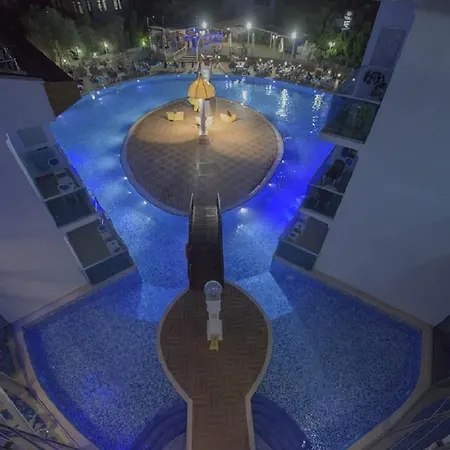Ocean Blue High Class & Отель 4*