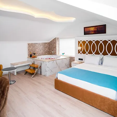 Otel Ocean Blue High Class &