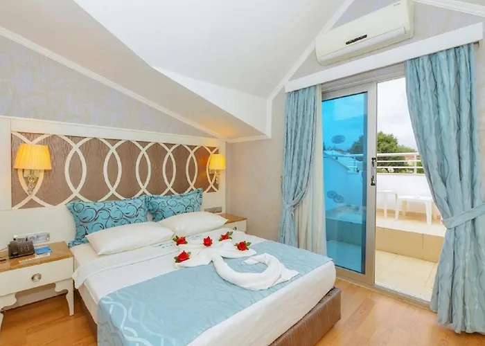 Отель Ocean Blue High Class & Олудениз